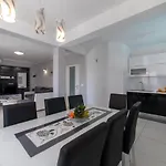 Ban Apartment Trogir