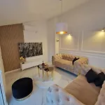Apartment Ban *